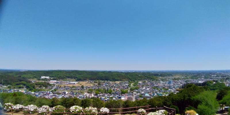 慰霊塔の上から見た関東平野