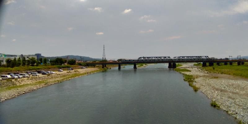 鉄橋を渡る小田急線