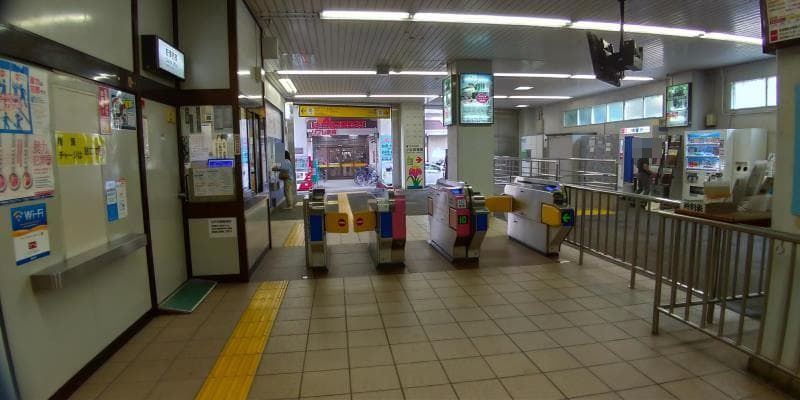 江戸川駅の改札