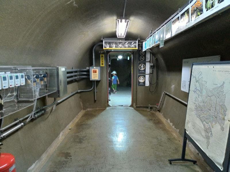 トンネルのような通路